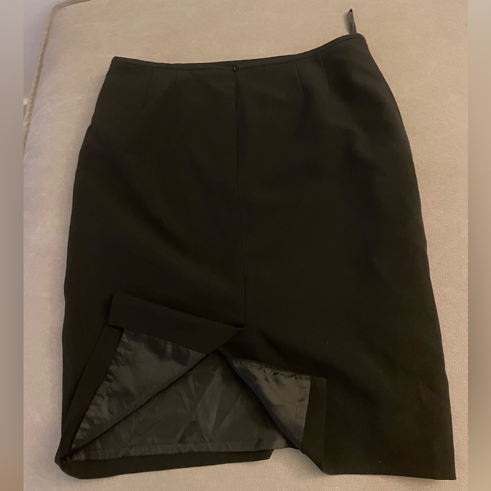 Jones New York pencil skirt size 12 black